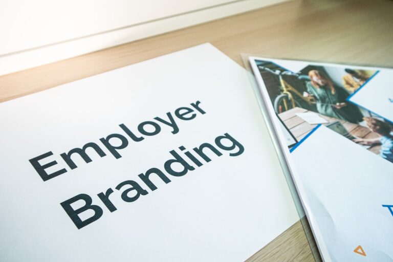 Employer Branding für Logistik & Transport: Warum Instagram der neue Stellenmarkt ist Employer Branding in der Logistik – Social Media als Recruiting-Kanal